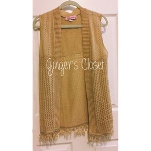 Sleeveless cardigan 🌝